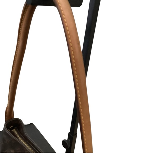 Louis Vuitton Monogram Looping GM Shoulder Bag - Picture 10 of 13